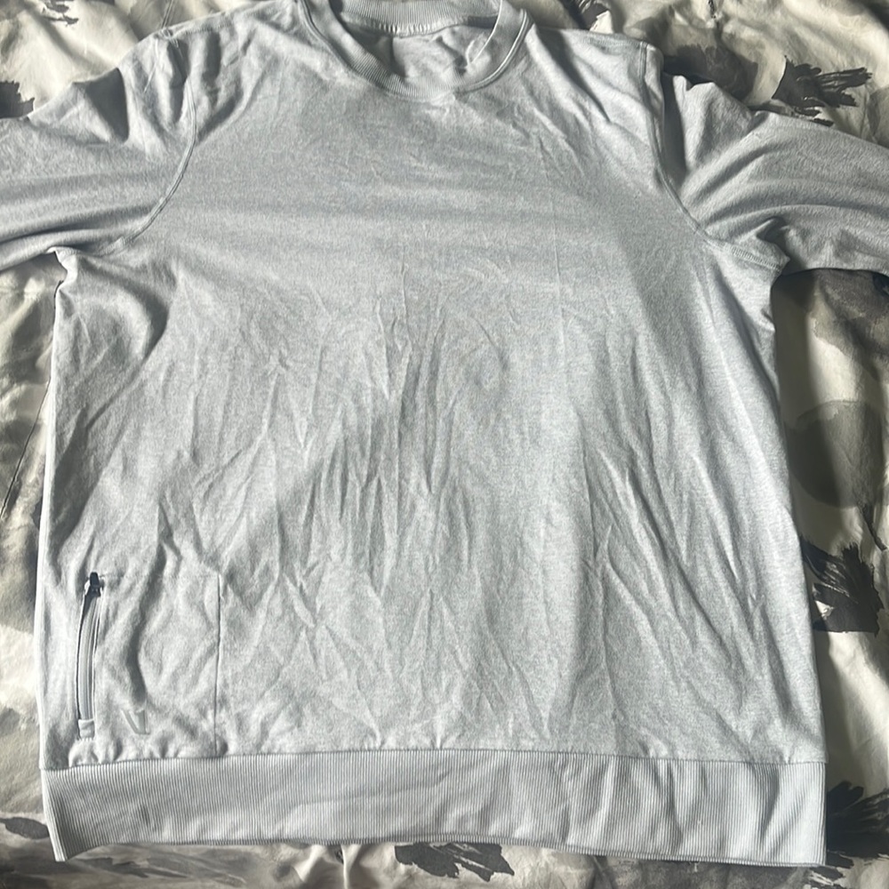 Vuori Mens lightweight sweater